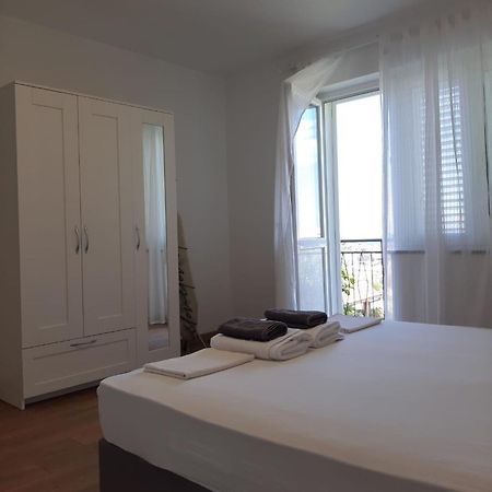 Apartments Nona Сен Екстериор снимка