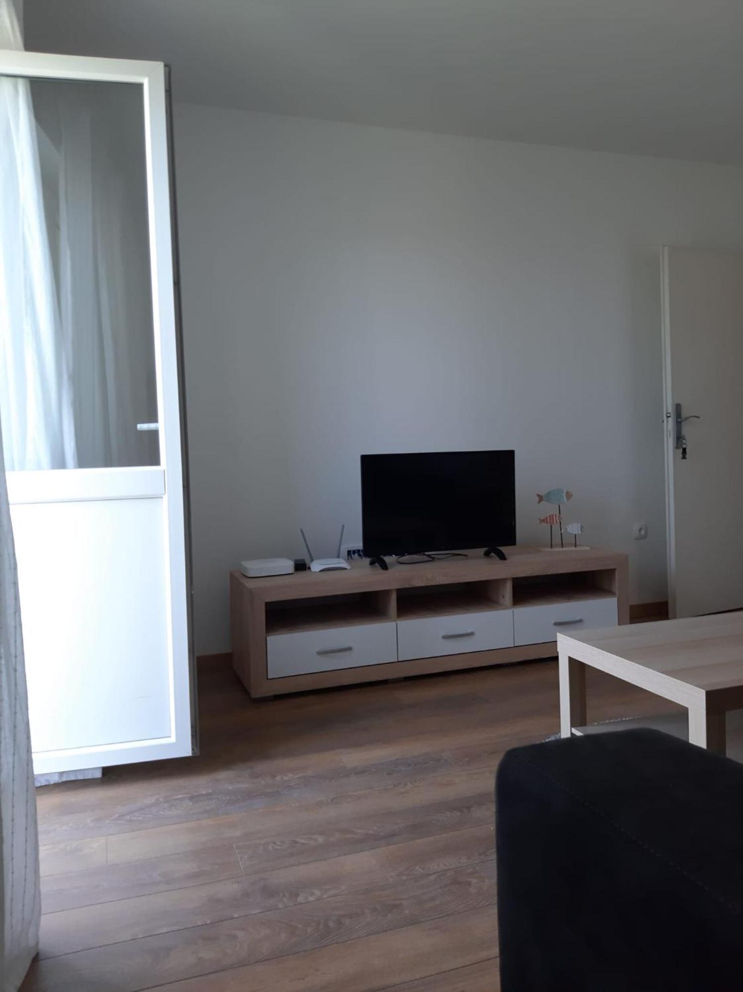 Apartments Nona Сен Екстериор снимка