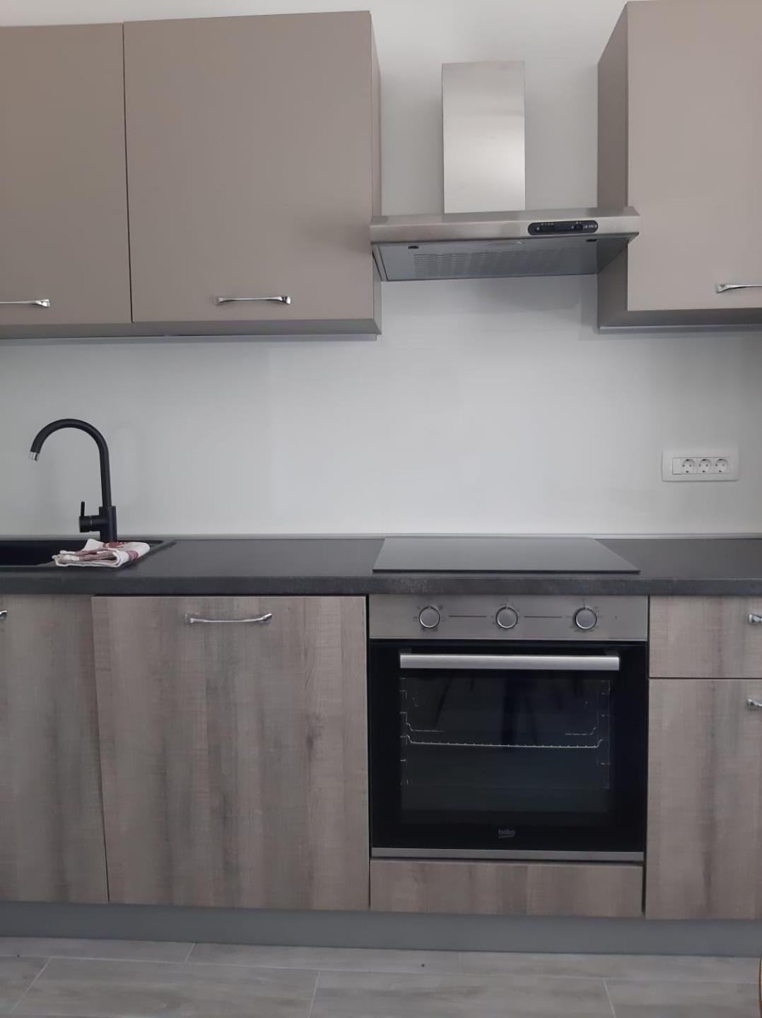 Apartments Nona Сен Екстериор снимка