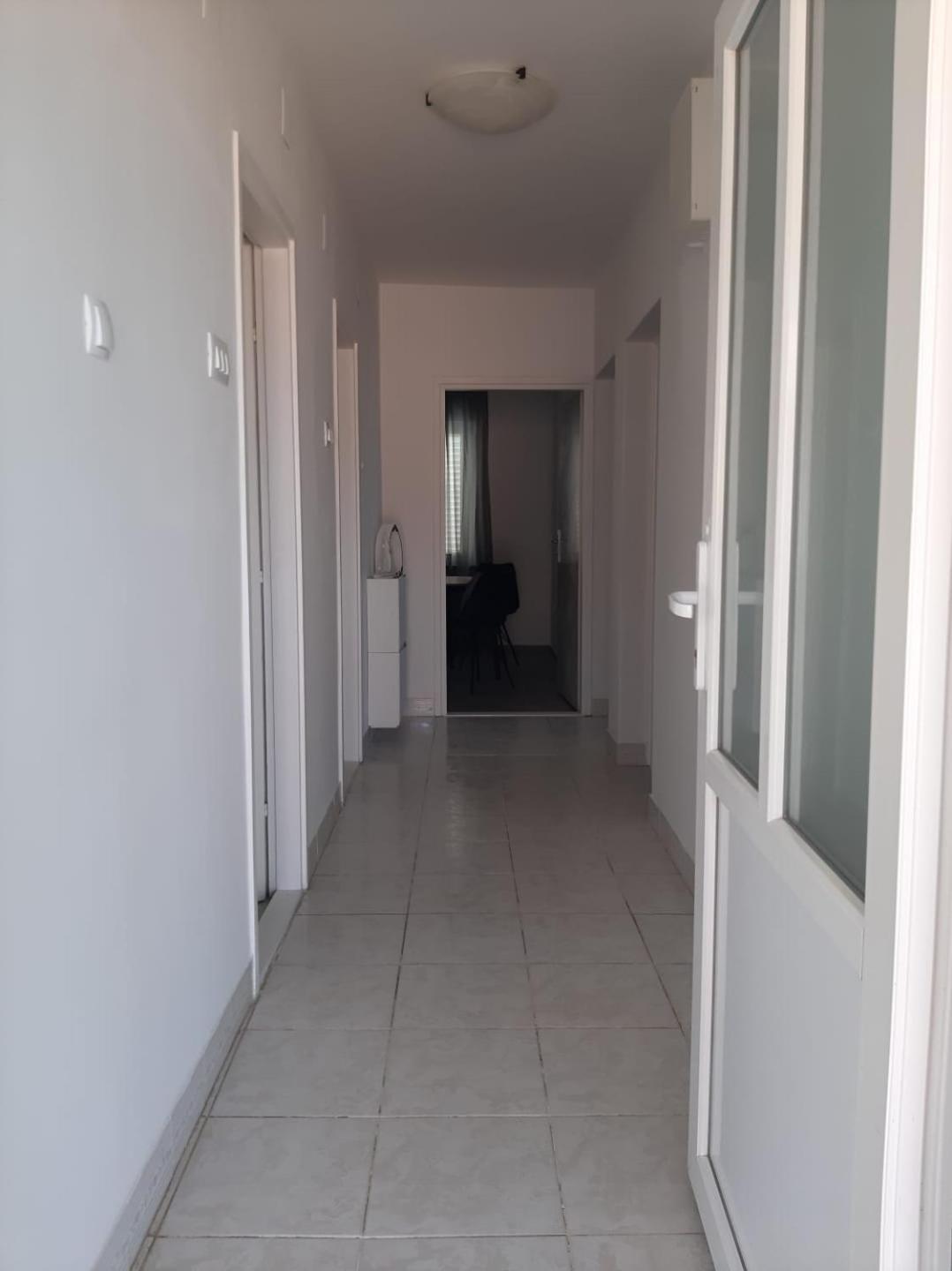 Apartments Nona Сен Екстериор снимка