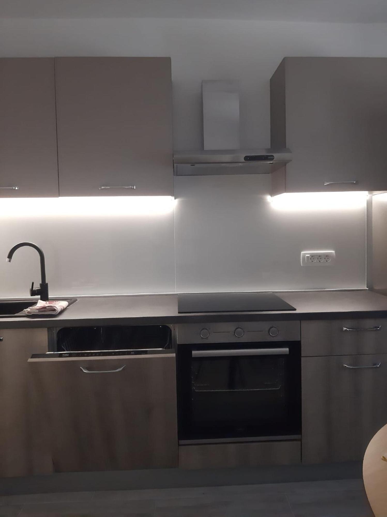 Apartments Nona Сен Екстериор снимка