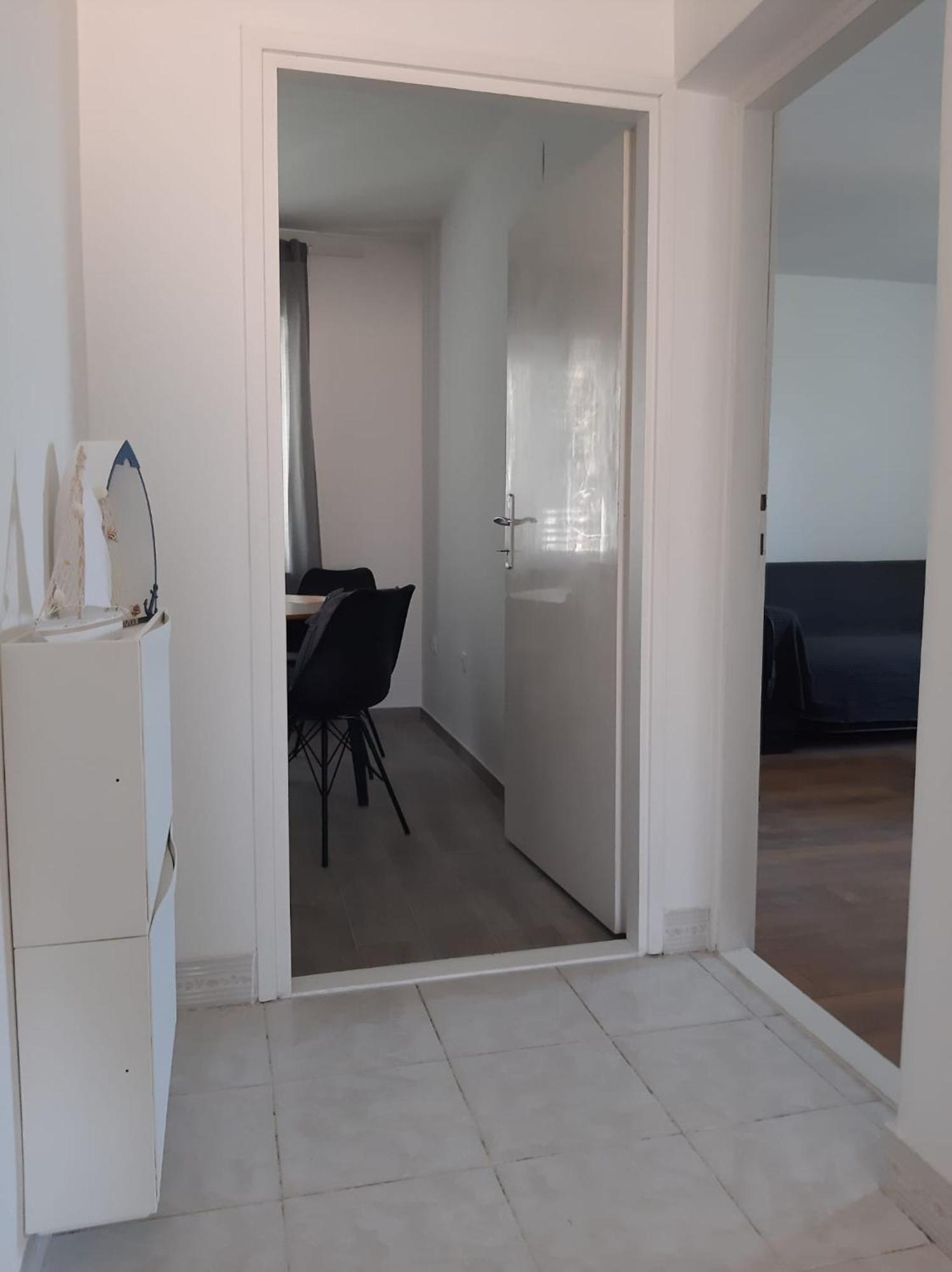Apartments Nona Сен Екстериор снимка